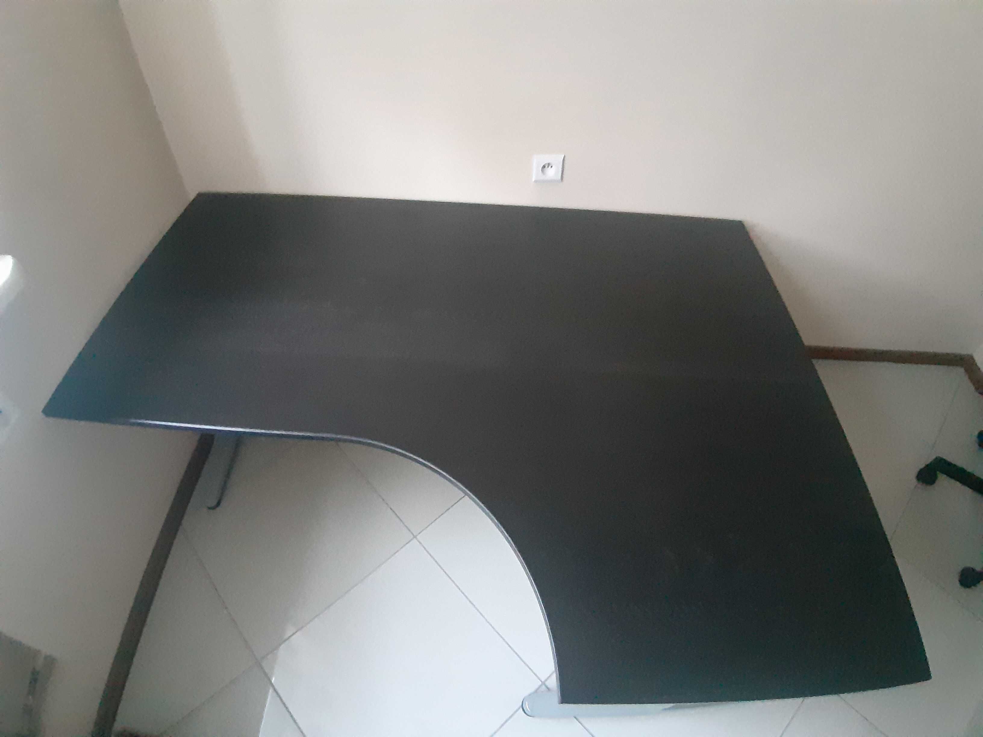 Zestaw biurko/stół narożne z reg. wysokości Ikea Galant+ fotel Ikea