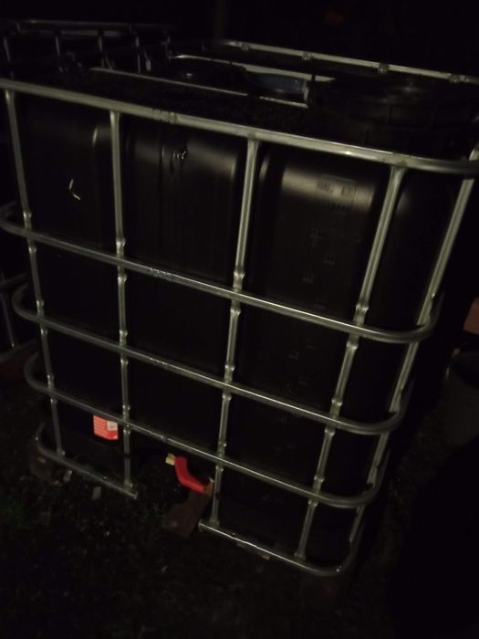 Mauzer baniak woda mauzery 1000l czarn transport y RSM paleta plastiko