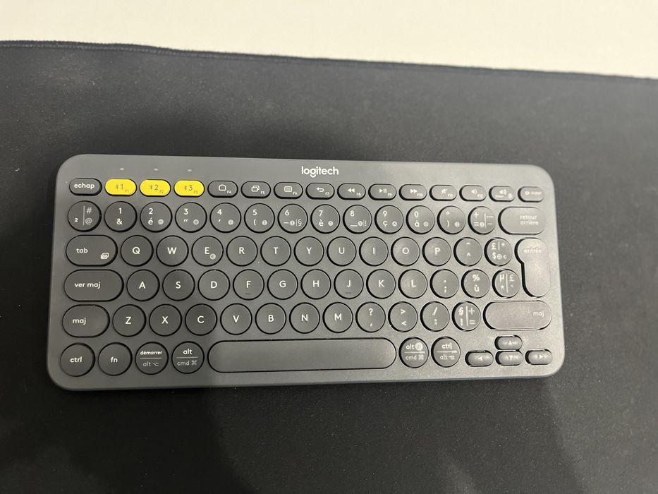 Безпровідна клавіатура Logitech K380