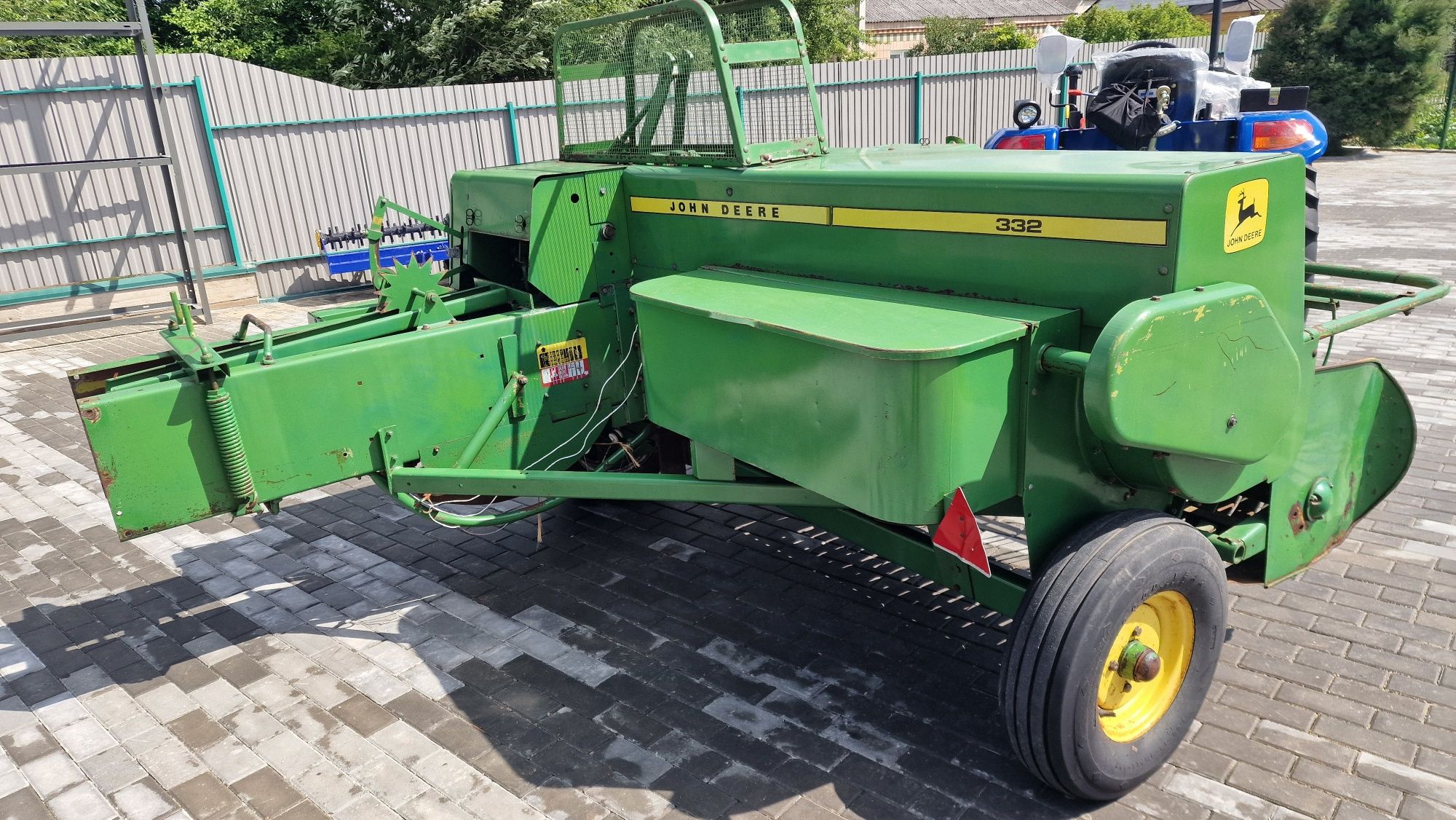 Пресс John Deere 332 джондир332