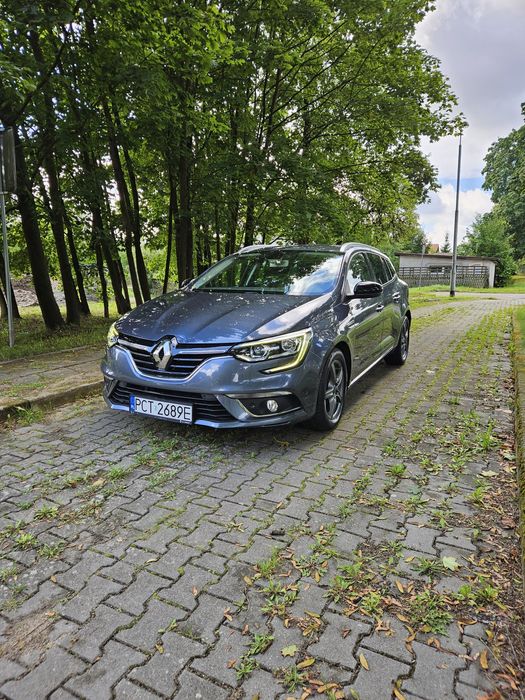 Rezerwacja Megane kombi limitem salon automat edc