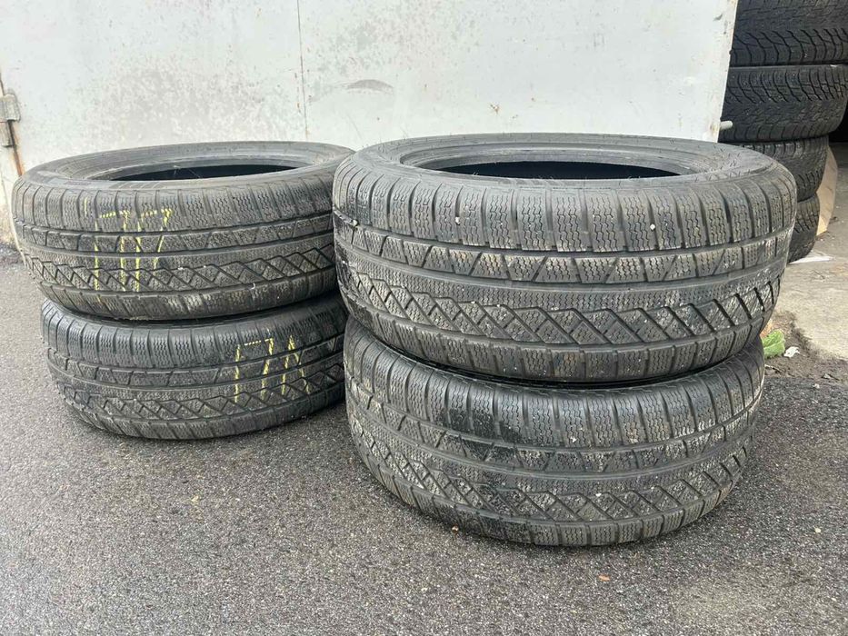 Шини різноширокі пара 255/55 R18 пара 235/60 R18
