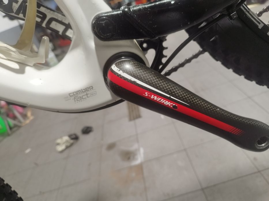Bicicleta specialized carbono suspensão total