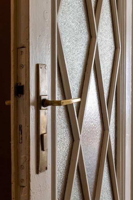 продаж 2 кім квартири вул. Київська