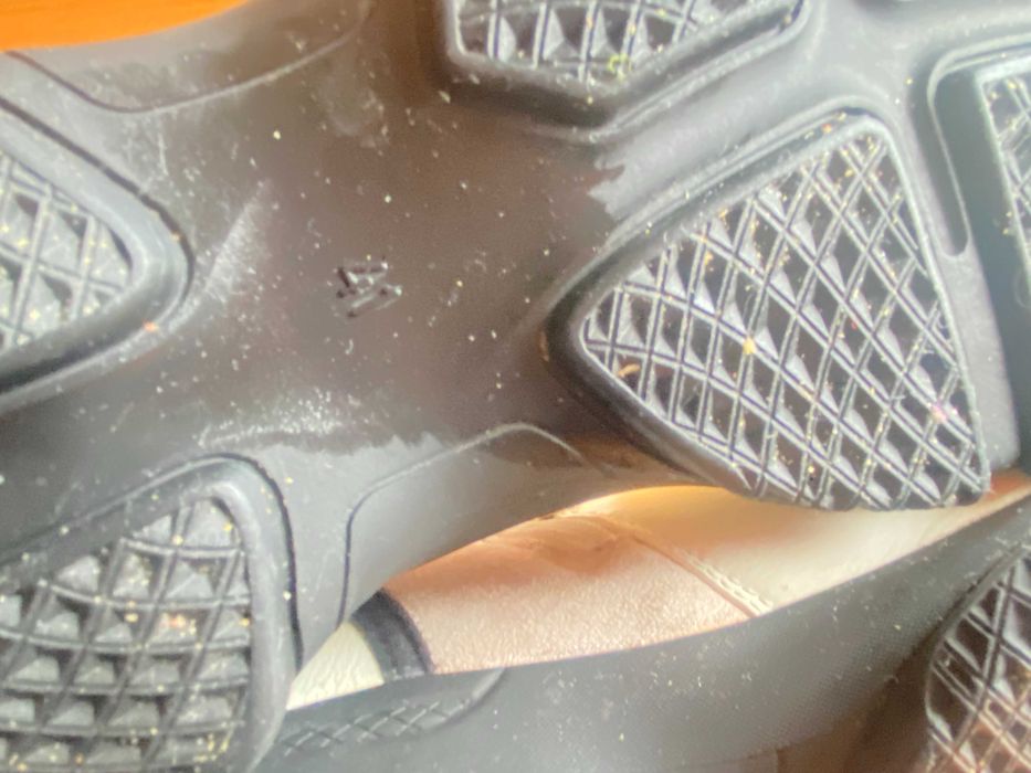 Зимові черевики. Жіночі. 41р. на 40 грн.