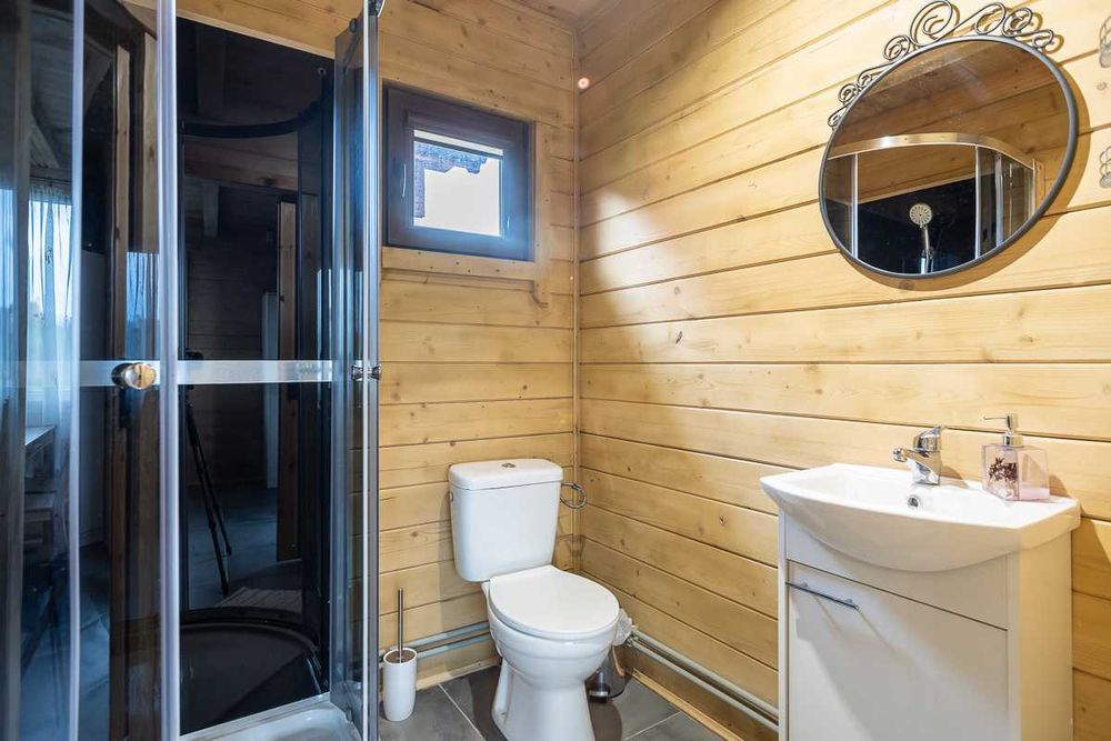 Sylwester 2025/2026 w Paprockiej chacie - Domki z basenem!