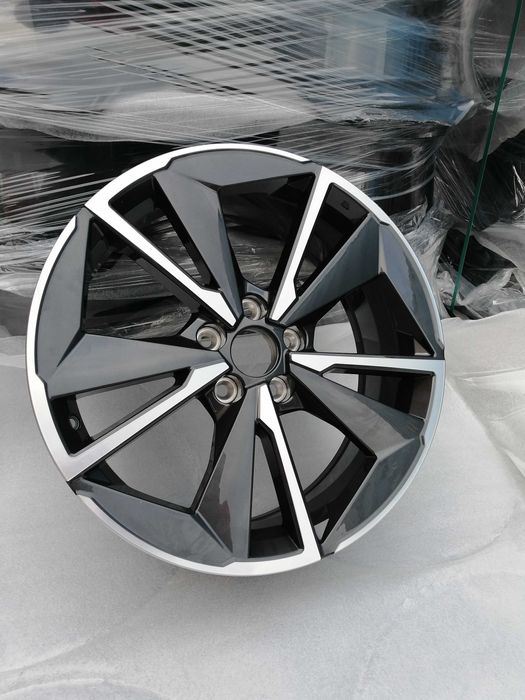 HURT Nowe Alufelgi 19 cali 5x114.3 Oryginalne Nissan Najnowszy model