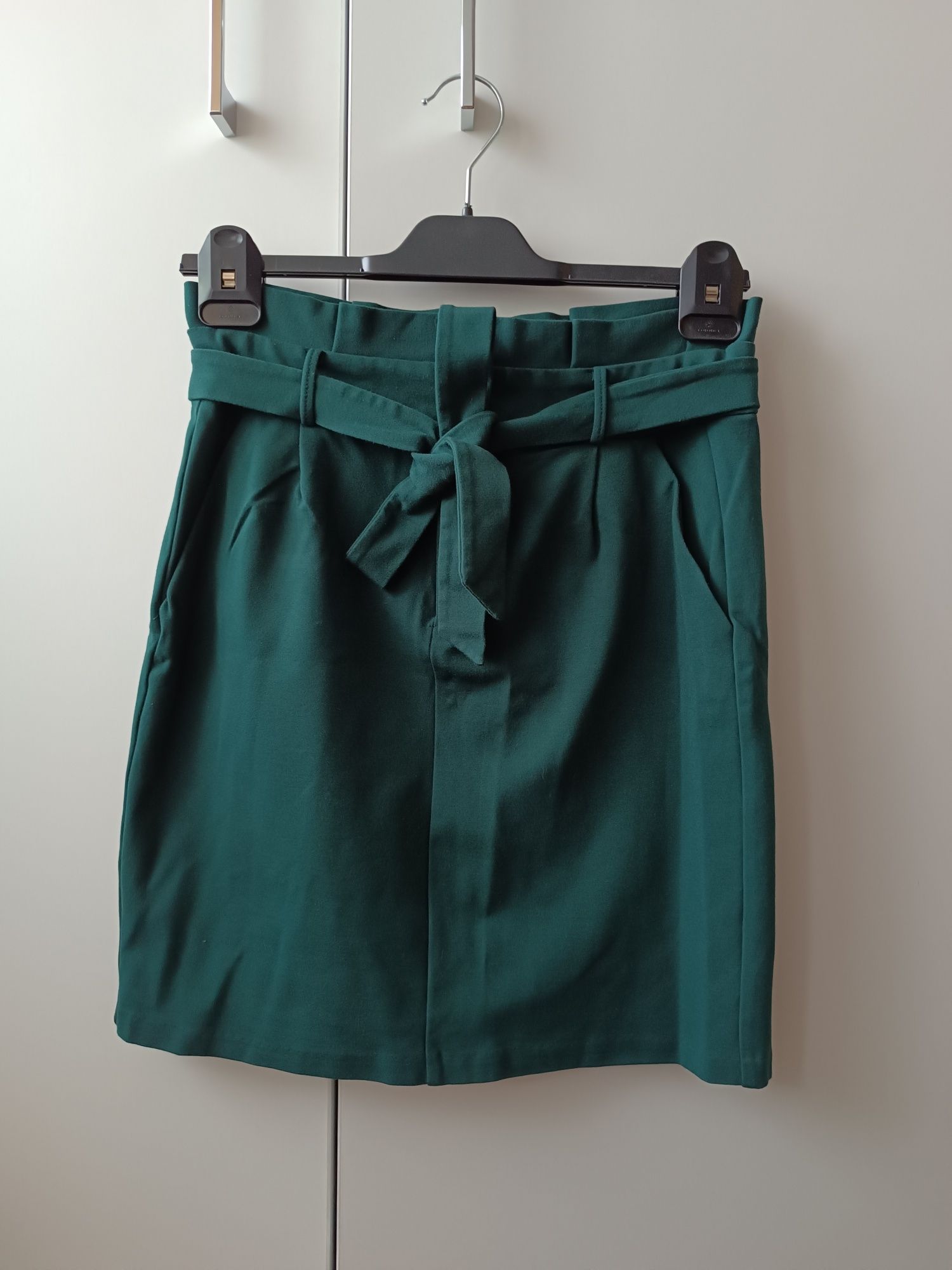 Spódnica ciemnozielona Vero moda