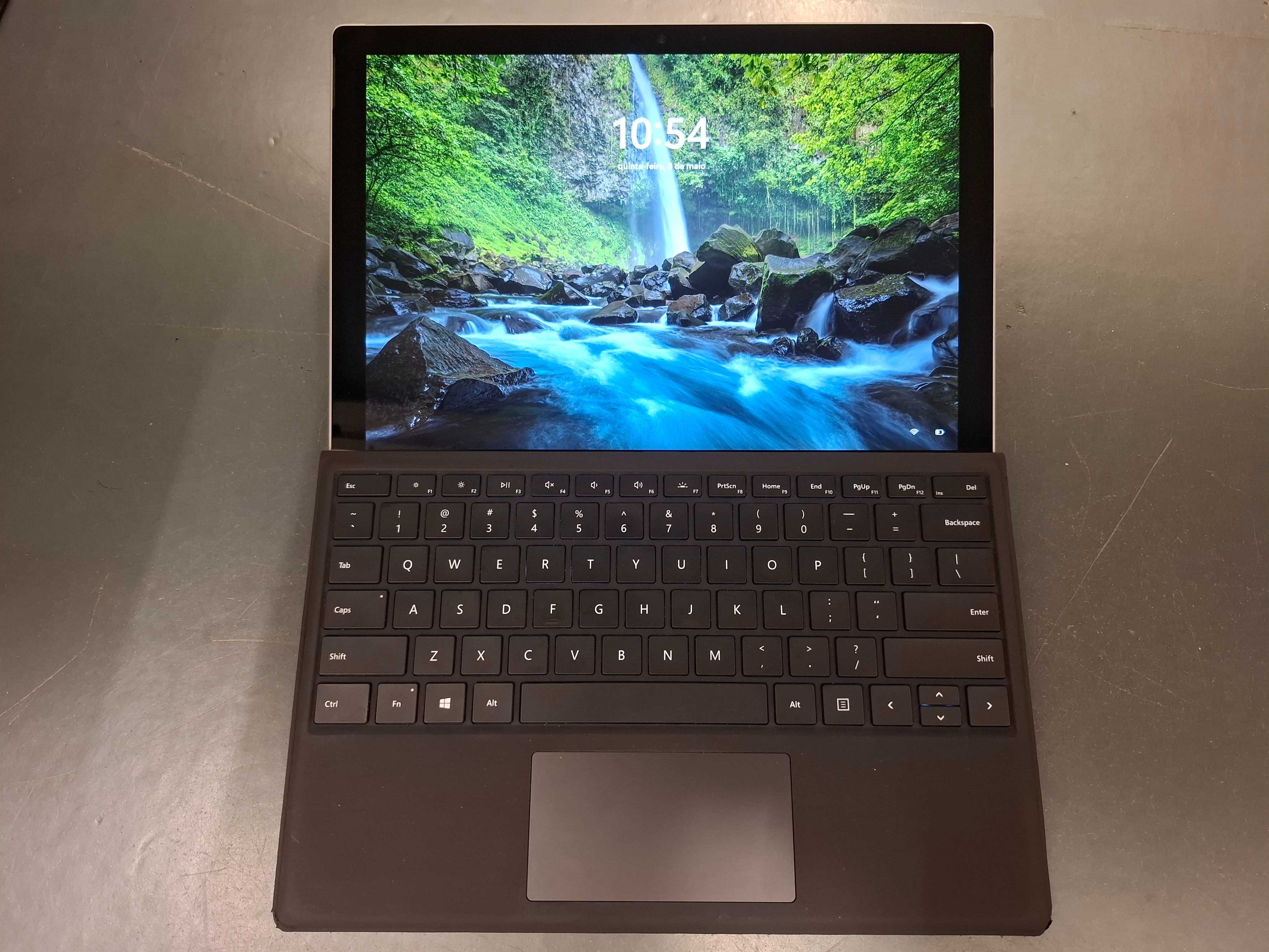 Microsoft Surface Pro 6 | i5-8350U | 12.3" + teclado