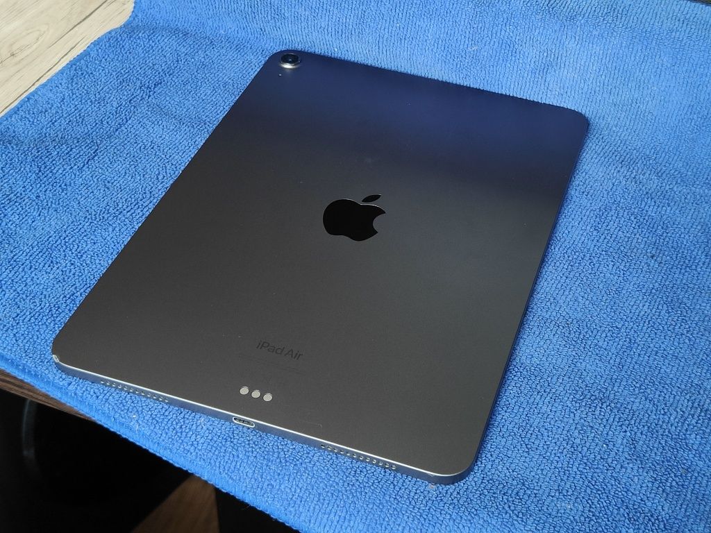 Планшет Ipad air 5 10.9 m1