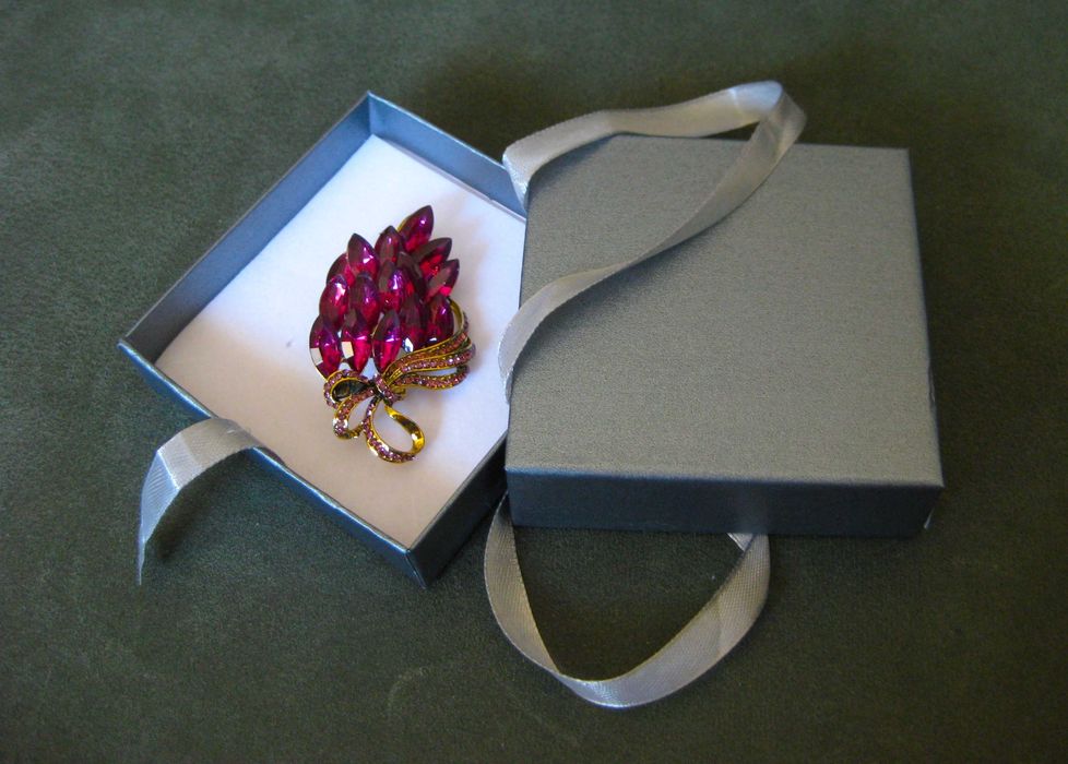 Alfinete / Broche Ramo Flores NOVO