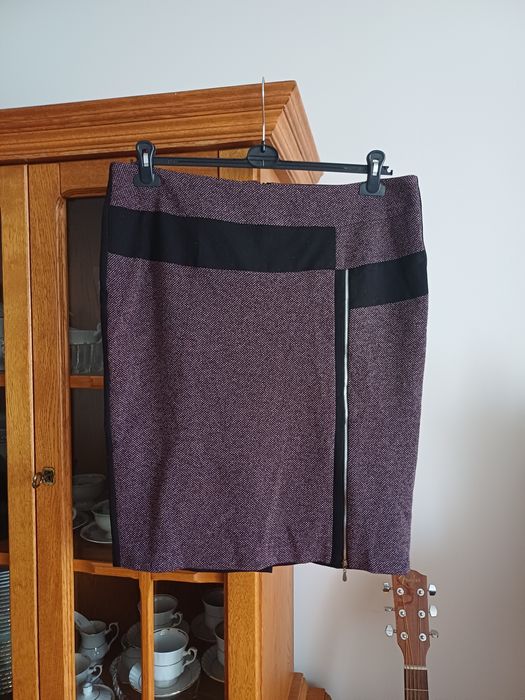 Elegancka spódnica r. XL tweedowa