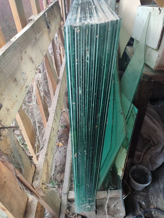 Скло віконне  бу