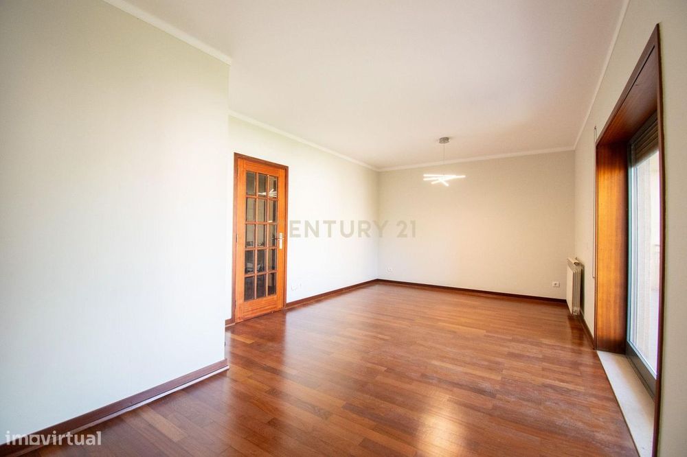 Apartamento T2 para arrendar no Vale das Flores – Coimbra