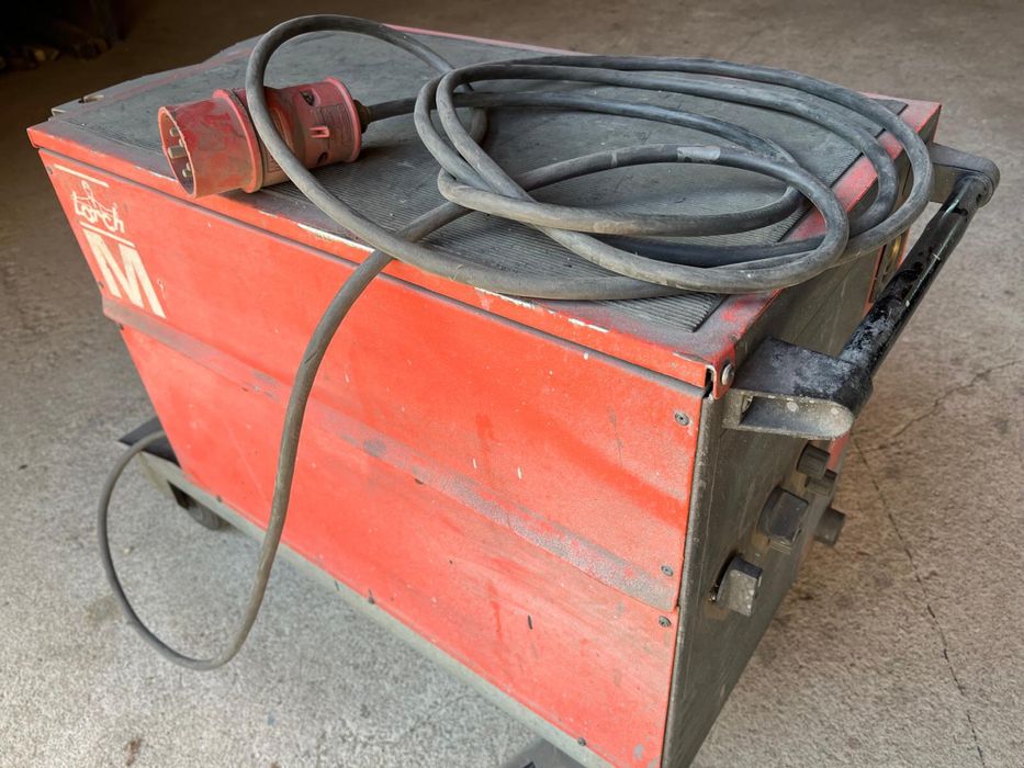 Máquina de soldar semi automática