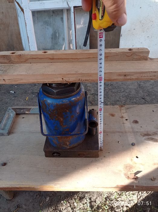 Домкрат гидравлический 30 тонн