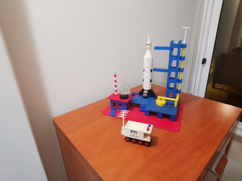 Lego 358 Rocket base