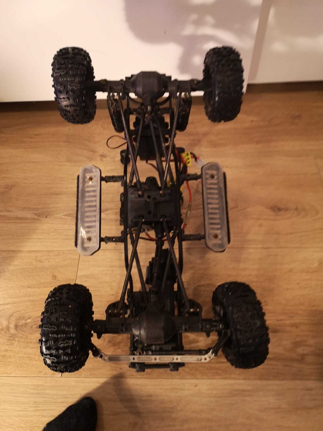 Carisma SCA-1E Mitsubishi Pajero XL-W 1/10 RTR (WB 313mm) v2.1 używany