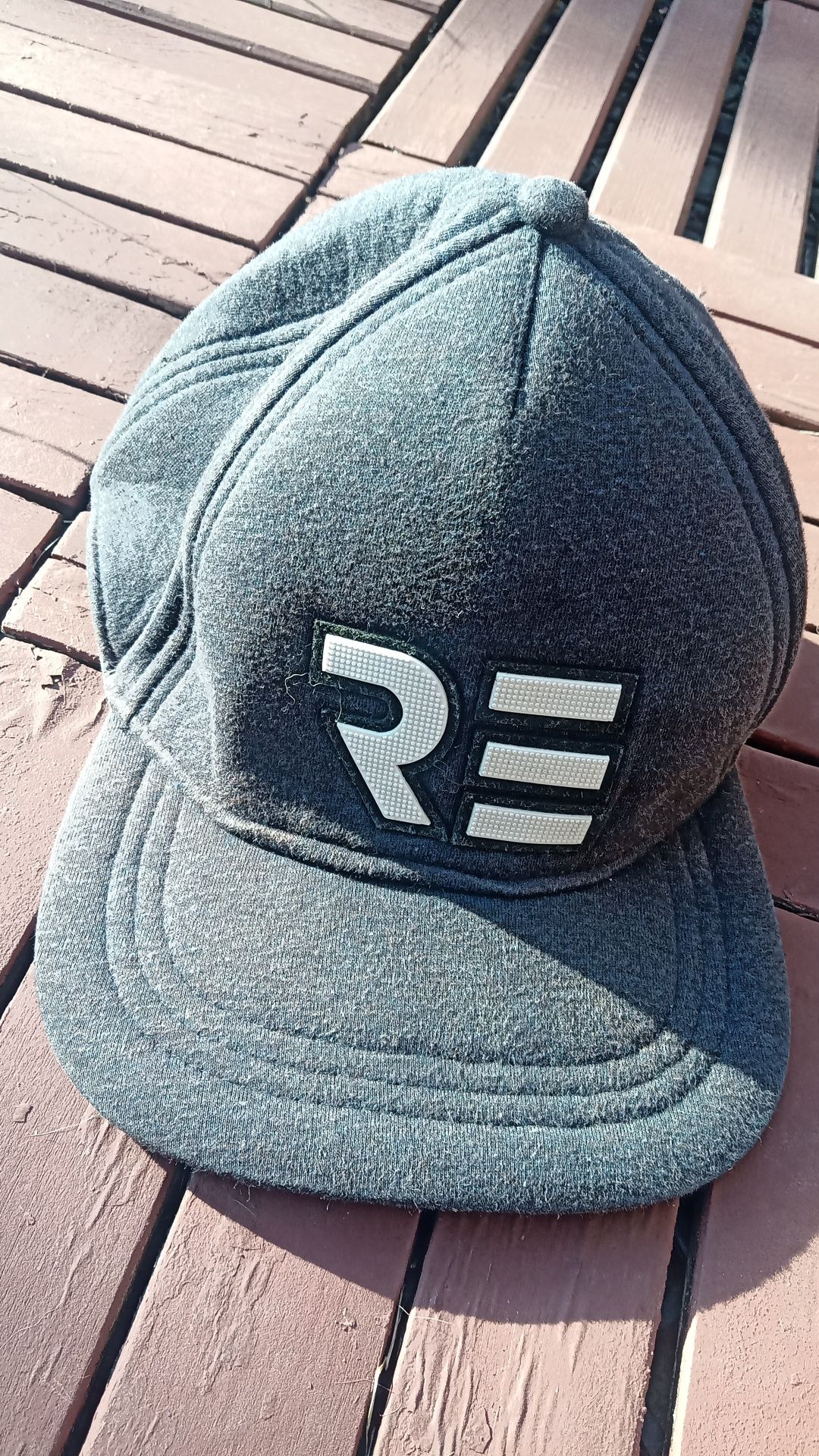 Reserved czapka czapeczka r.S/M ciepła
