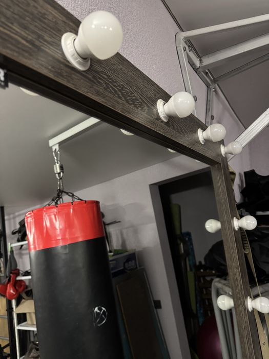 Продам дзеркало для дому, або салону