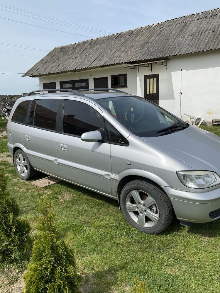 Продам Opel Zafira