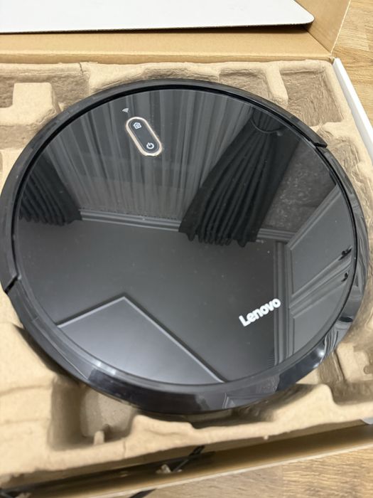 Робот пилесом Lenovo