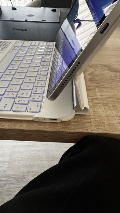 Teclado HUWEY branco para IPAD