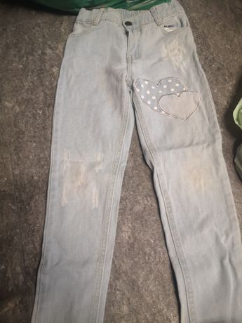 Spodnie jeansowe dla dziewczynki 122/128