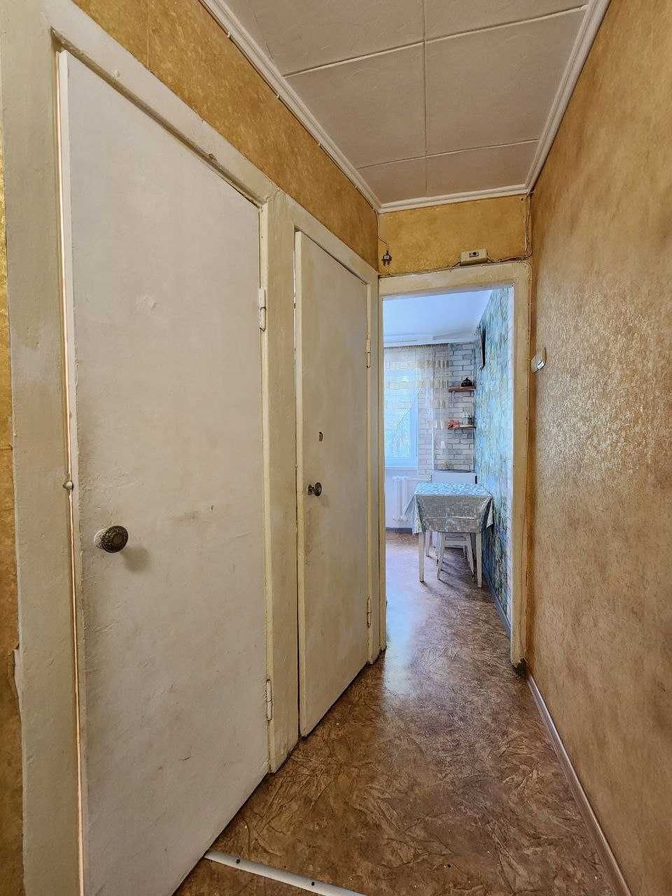 Продам 2 кімнатну кв-ру на Криському бульварі  !
