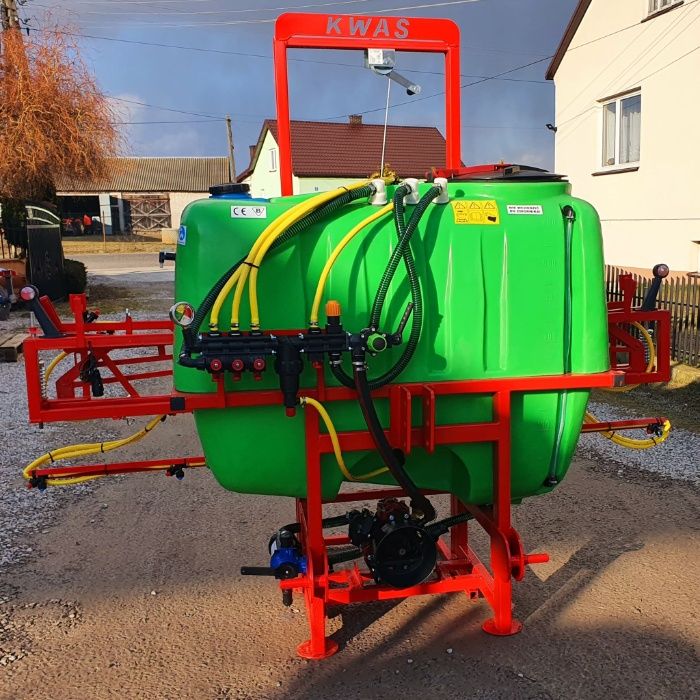 Opryskiwacz polowy "KWAS" 600l/12 Producent