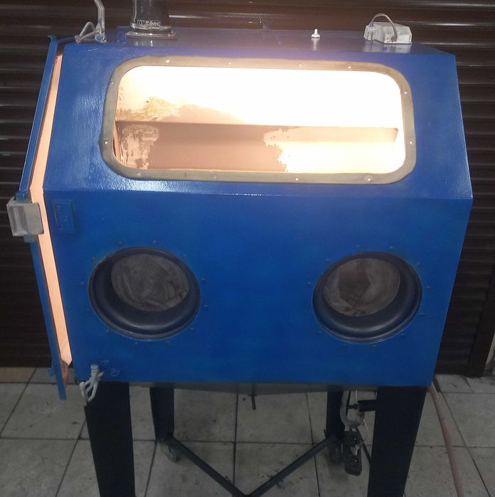 Piaskarka kabinowa Kabina do piaskowania