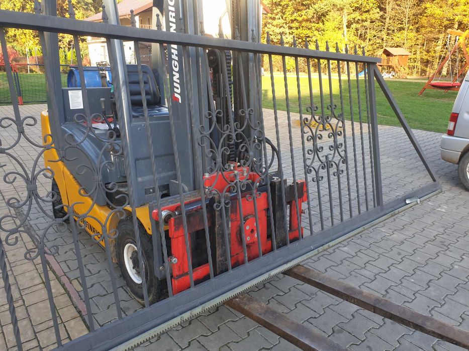 Brama przesuwna 3 mb