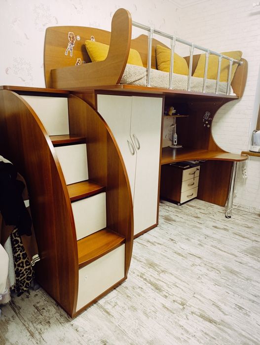 Ліжко горище в комплекті з матрацом