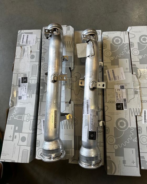 Труба повітряна до патрубка інтеркулера Sprinter W906 W907 319 318