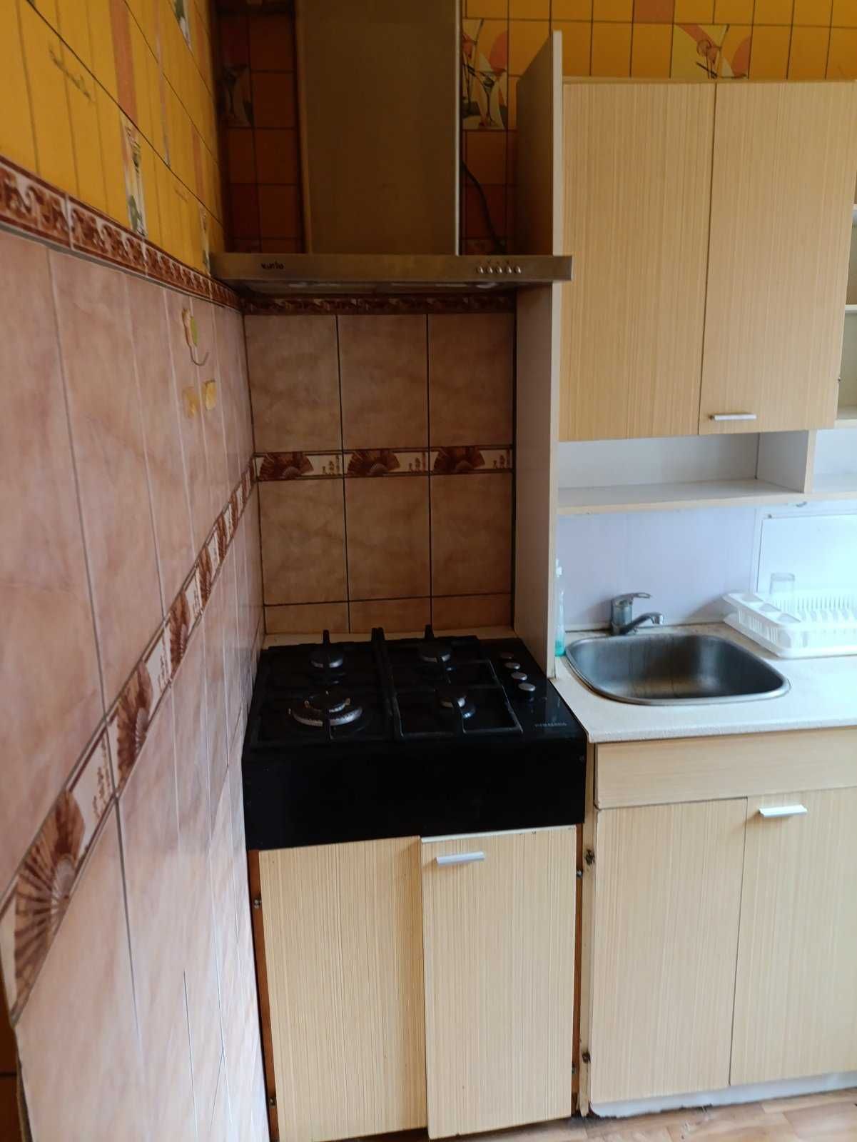 Продам 1 к. квартиру вул. Ощепкова