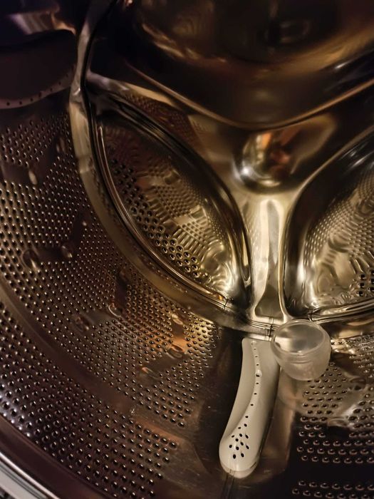 Máquina de lavar roupa Hoover 9 kg A+++ em bom estado