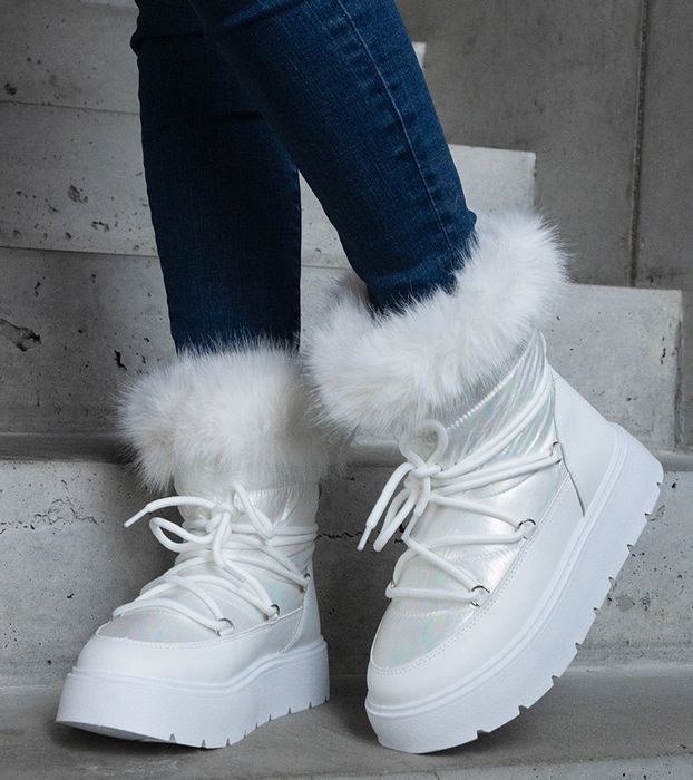 Białe ocieplane śniegowce z futerkiem Arilla