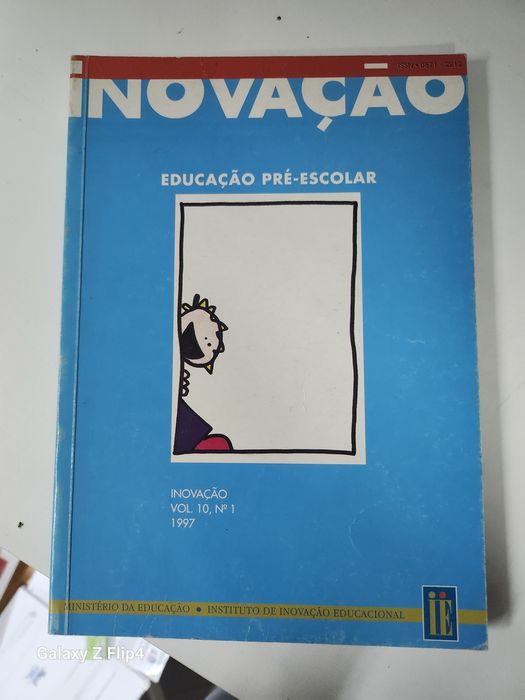 Vários livros de diversos temas.