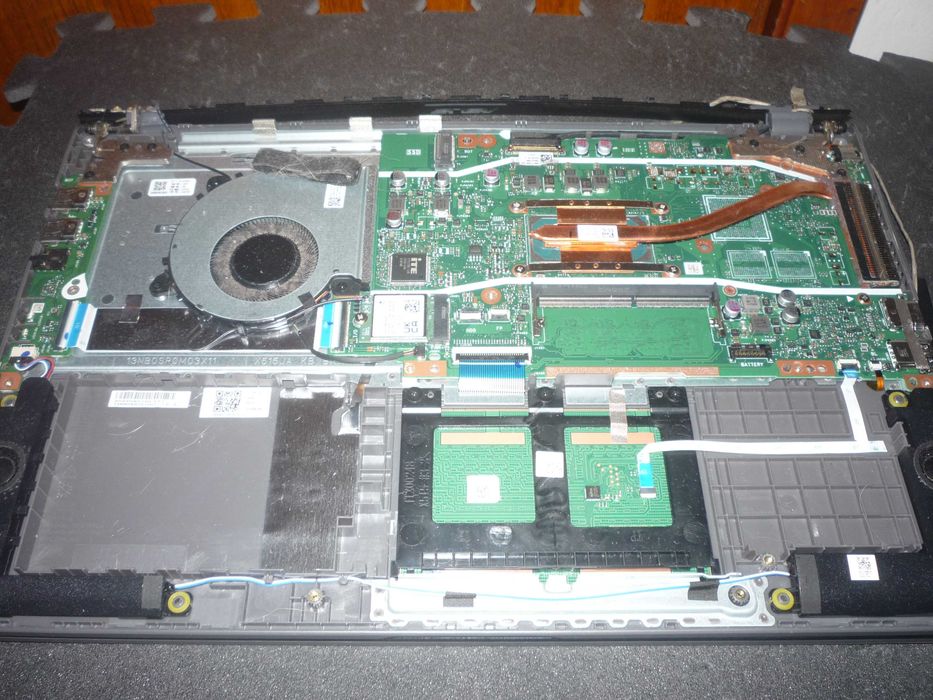 Portátil Asus: 2 euros