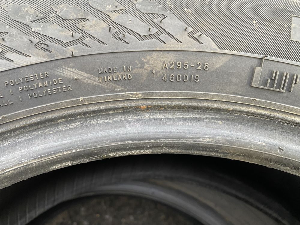 Зимові шини  Nokian Tyres Hakkapeliitta 9, 205/55, R16