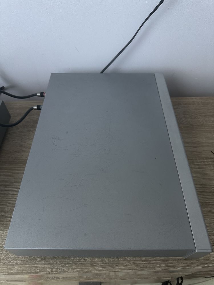 Odtwarzacz CD Rotel RCD 06 z pilotem