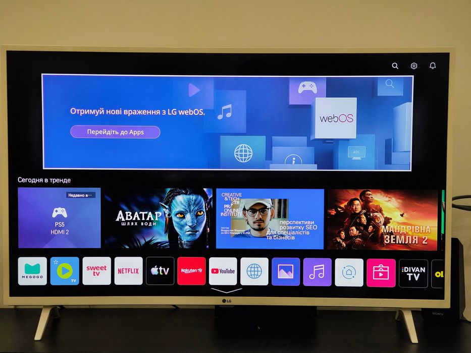 Телевізор 4K  LG 43UM7390PLC