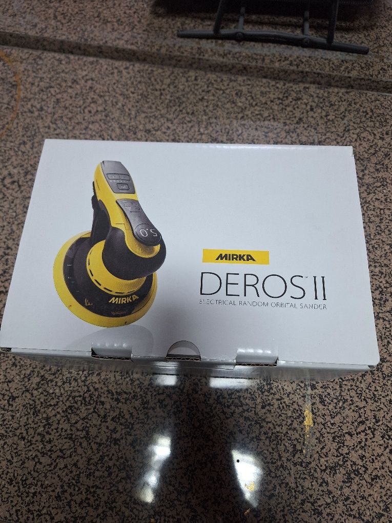 Vendo lixadora mirka deros II