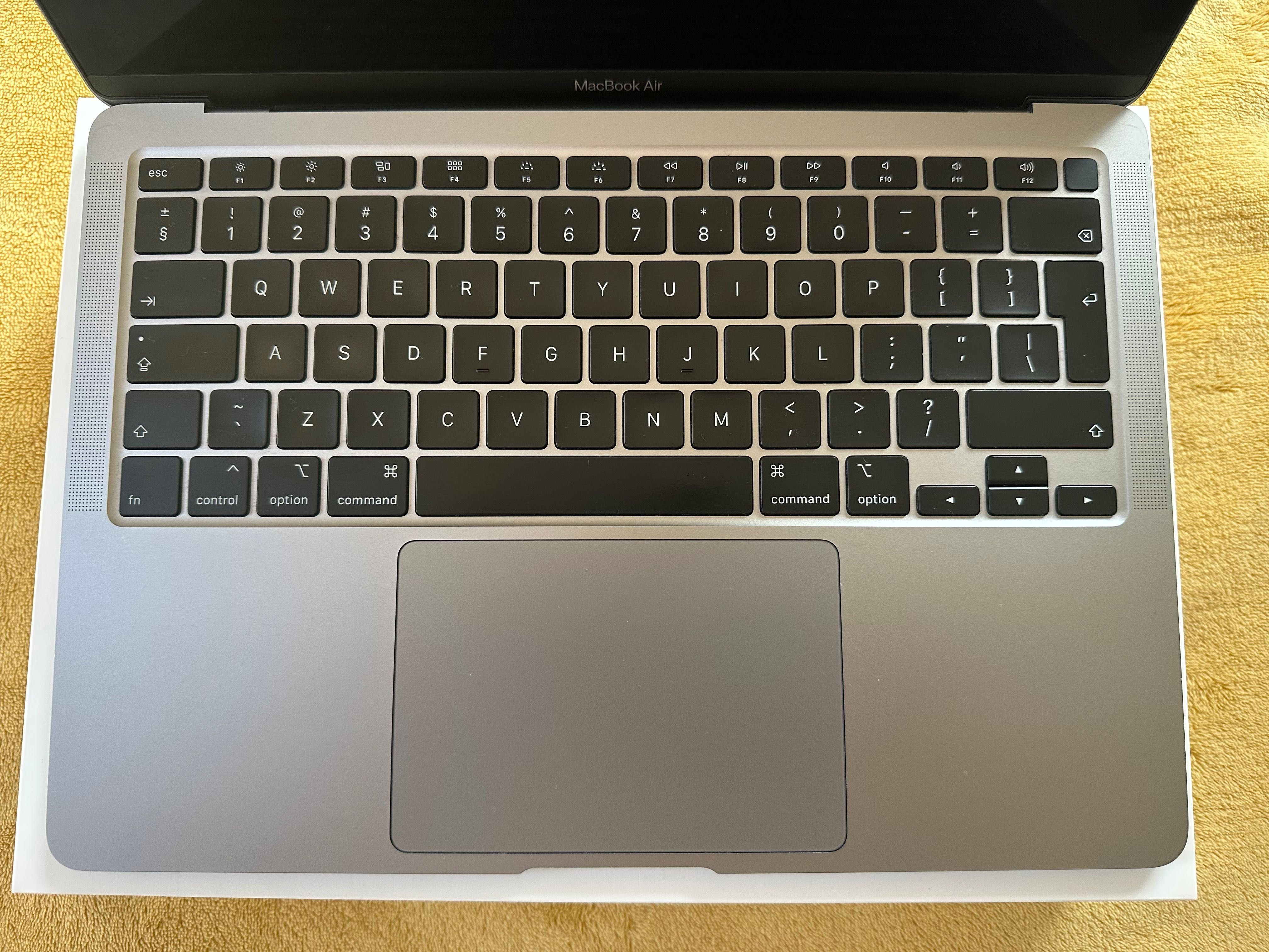 MacBook Air 2020 13'3 | 8 GB RAM | 512 GB SSD | Intel Core i5