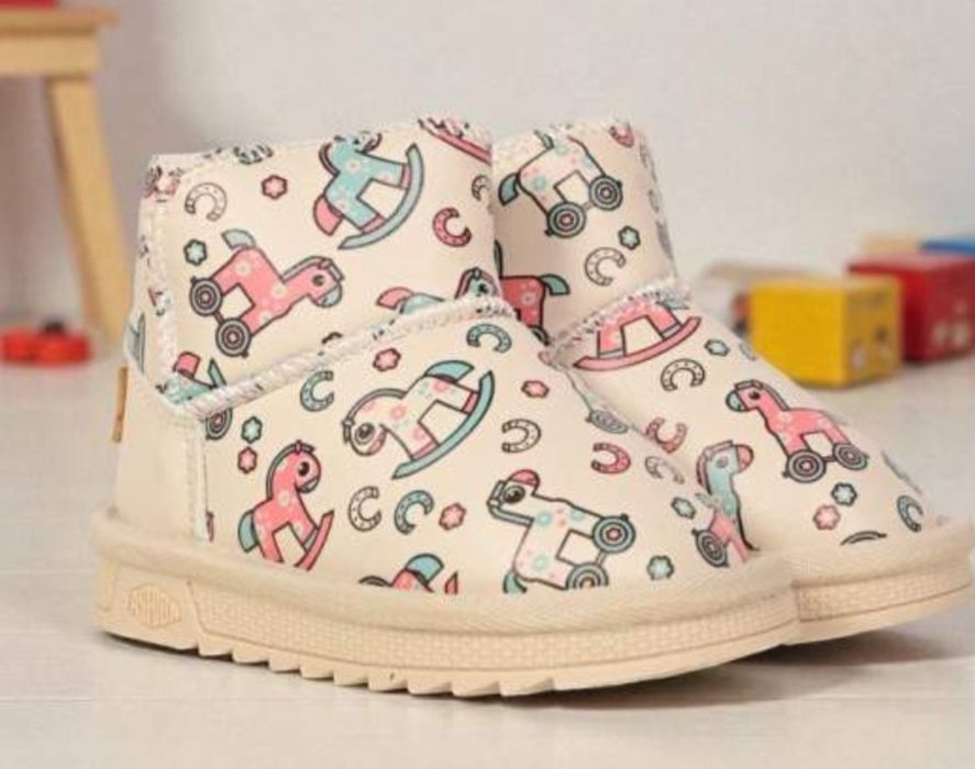 Уггі дитячі розмір від 23 по 26