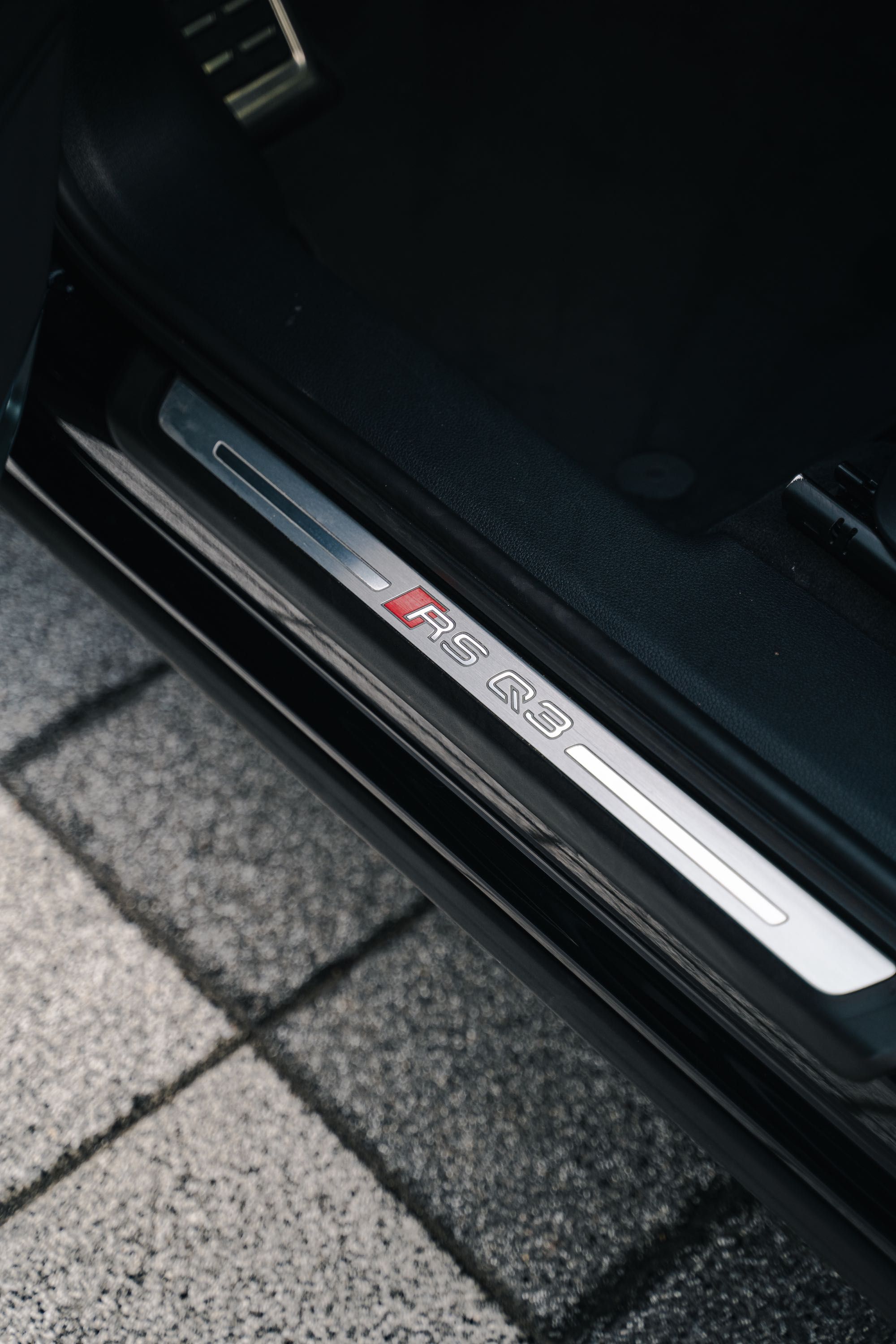 Wynajem Audi RSQ3 Sportback Quattro bez kaucji wypożyczalnia samochodó