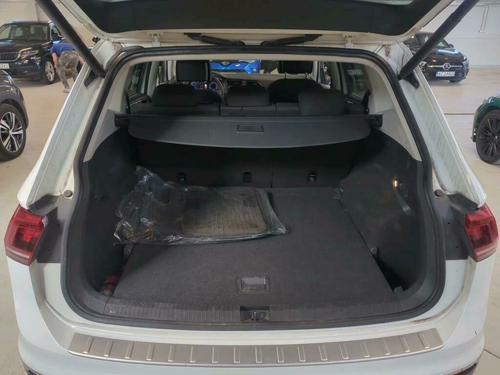 Volkswagen Tiguan Allspace 2.0 TDI 200KM DSG 4x4 Highline, Head-Up, Dynaudio, Side Assist, FV23%