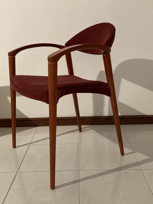 4 Cadeiras madeira cerejeira