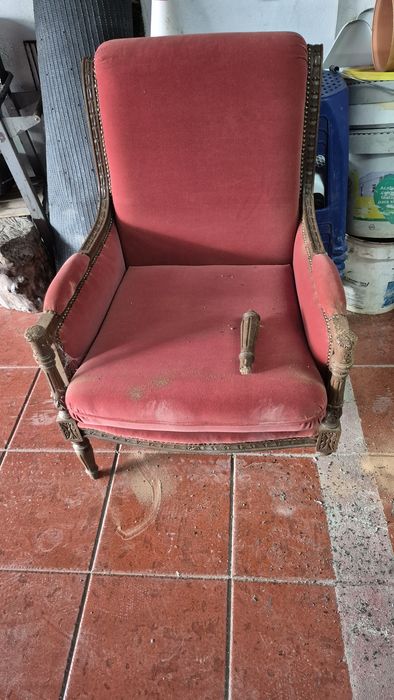 Cadeirão para restaurar