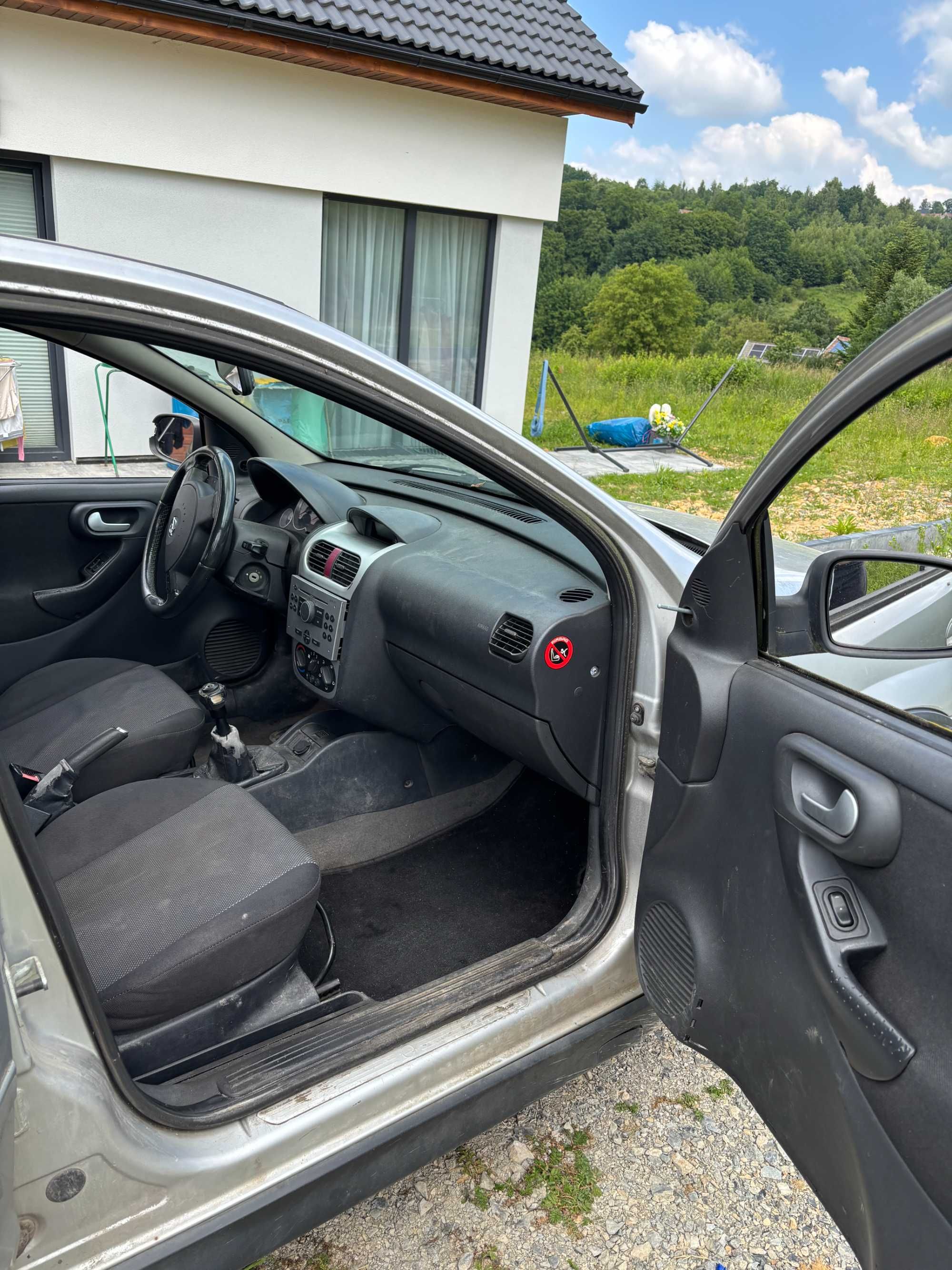 Opel Corsa DISEL 1248 cm3 2005 rok